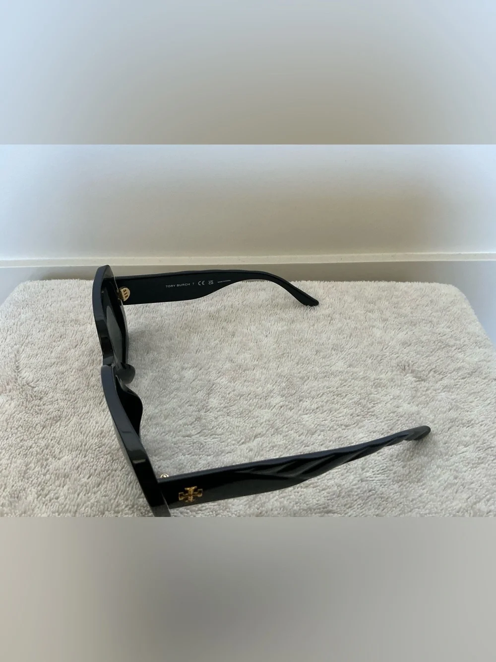 Tory Burch bold black